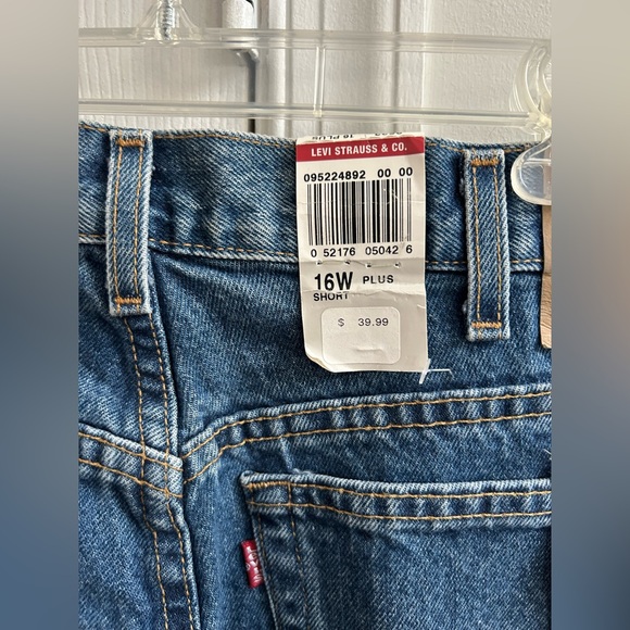 Levi’s Relaxed Tapered 550 Jeans - Picture 5 of 5